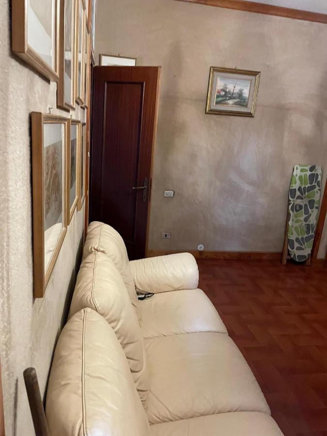 Casa Degli Zii Appartamento Letizia Luni Exterior foto