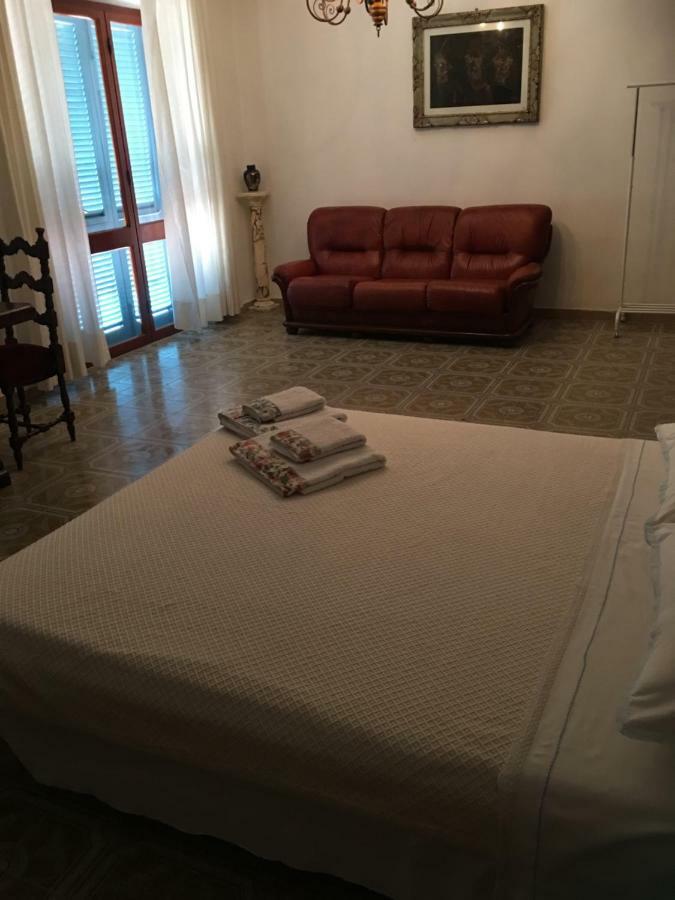 Casa Degli Zii Appartamento Letizia Luni Exterior foto